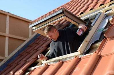 Pose de fenêtres de toit Velux à Montarcher